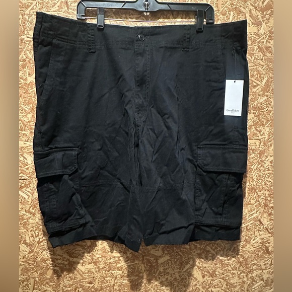 Goodfellow Men’s Black Cargo Shorts Size 42‎ - Picture 1 of 8